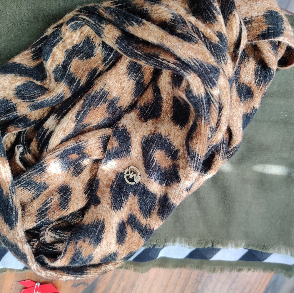 MICHAEL Michael Kors infinity scarf